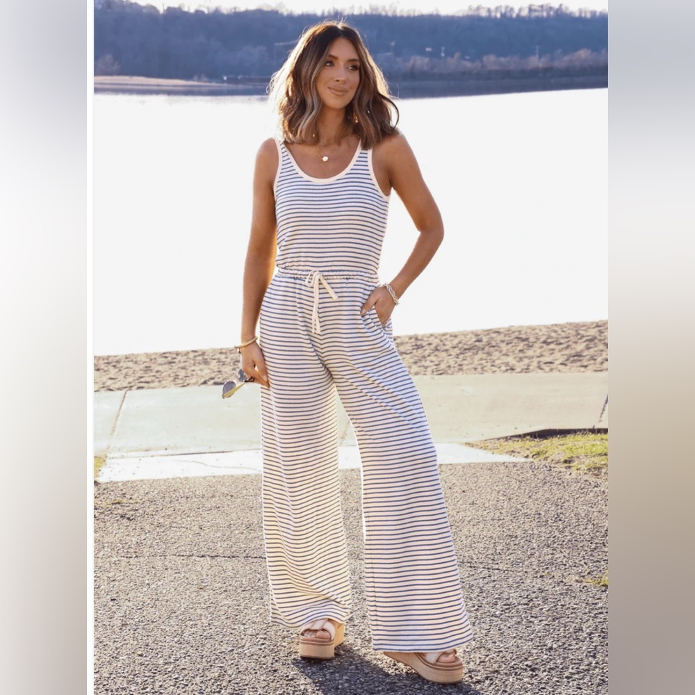 ***BRAND NEW W/ TAG Lizard Thicket Sleeveless Striped Jumpsuit size L